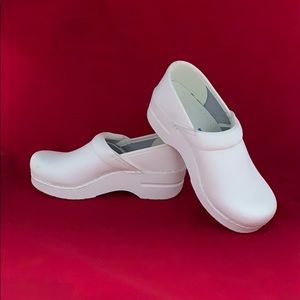 DANSKO Women's White Clogs